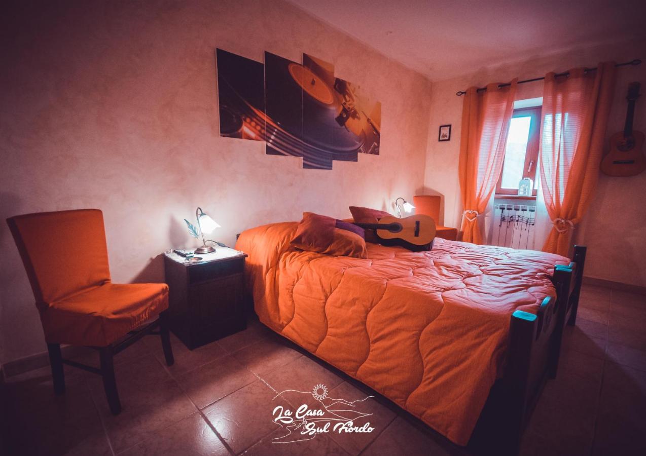La Casa Sul Fiordo Lago Del Turano Paganico Sabino Exterior foto